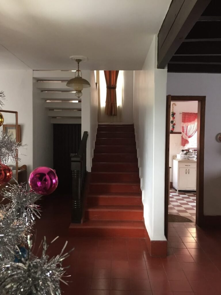 Escalera y distribución – casa en venta en Tlaltenango, Cuernavaca, Morelos